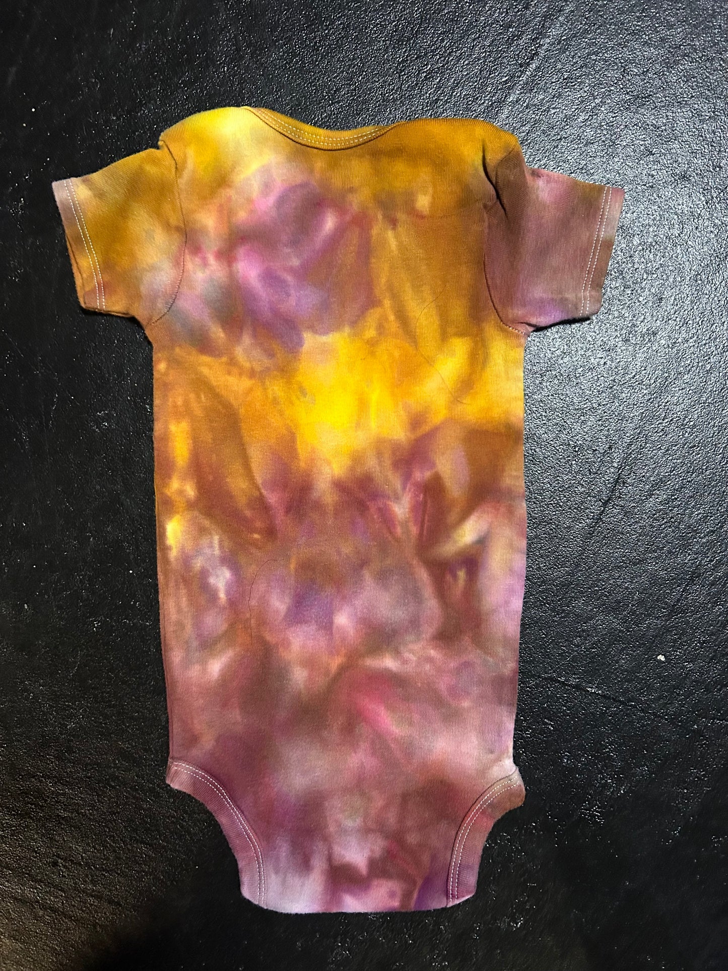 Infant 18M Onesie
