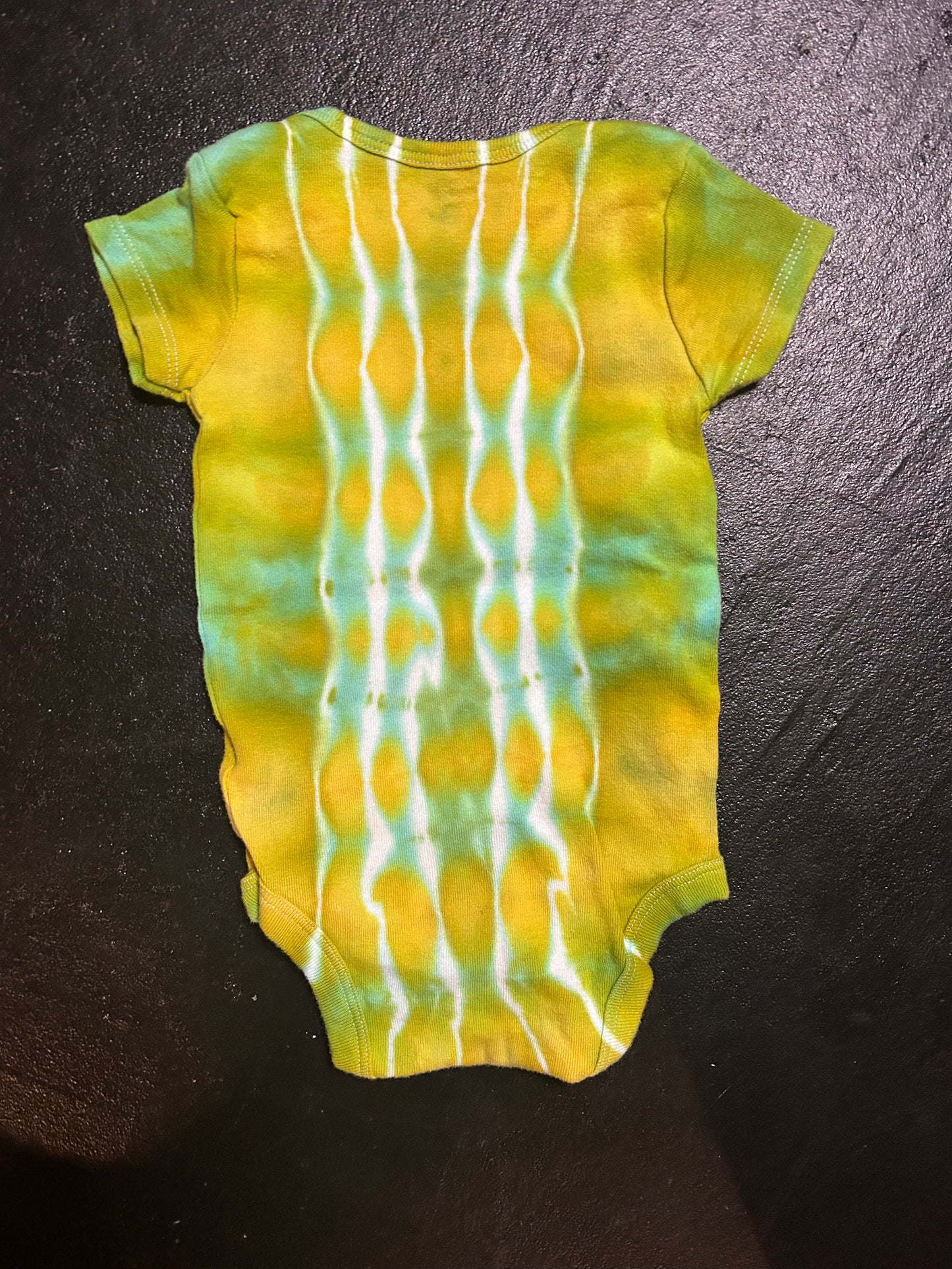 Infant 6-9M Onesie