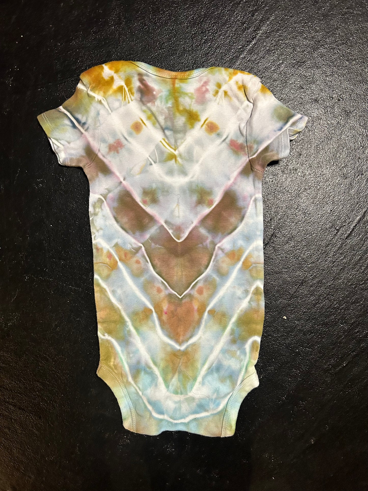 Infant 18M Onesie
