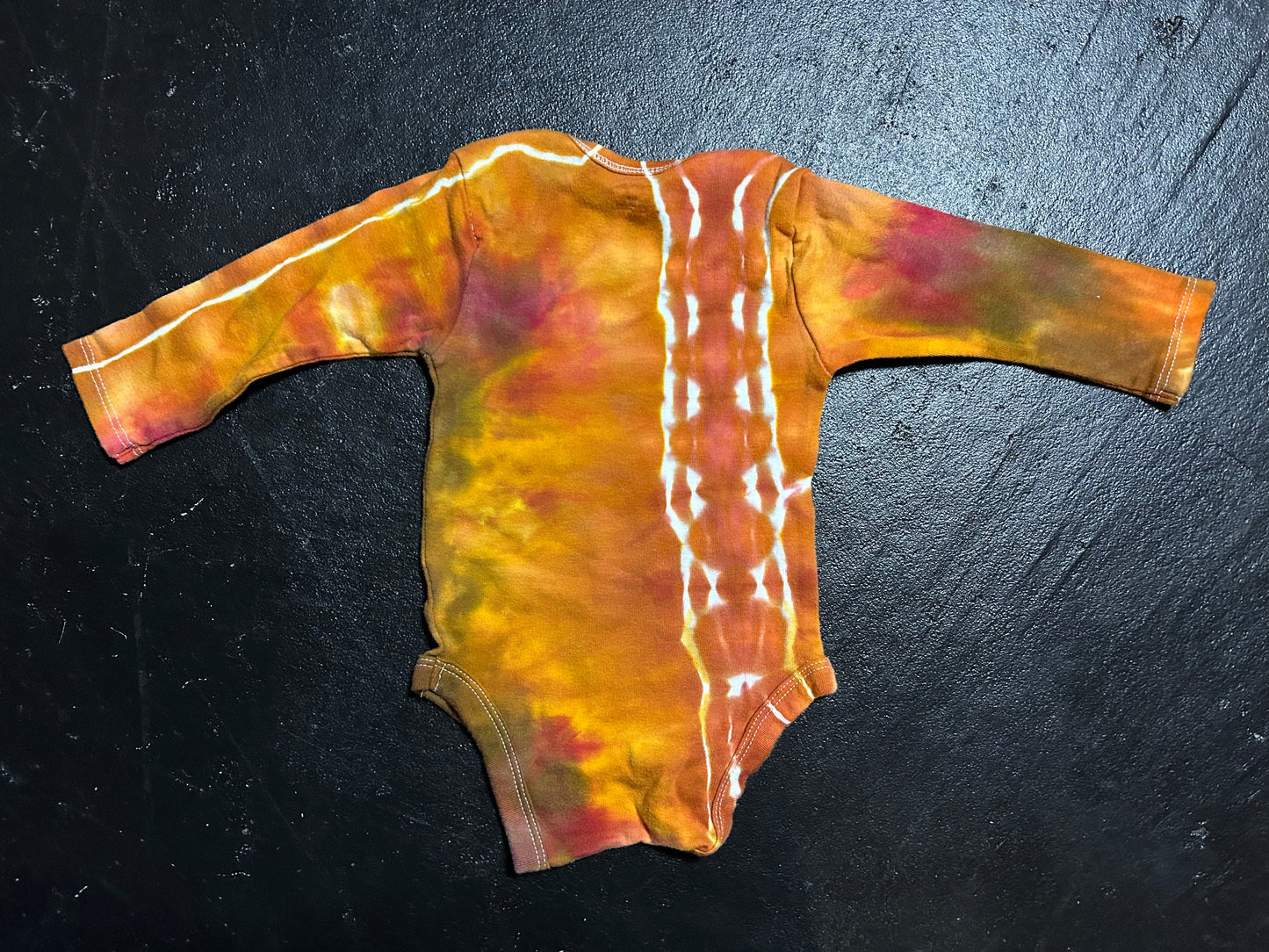 Infant 6-9M Long Sleeve Onesie