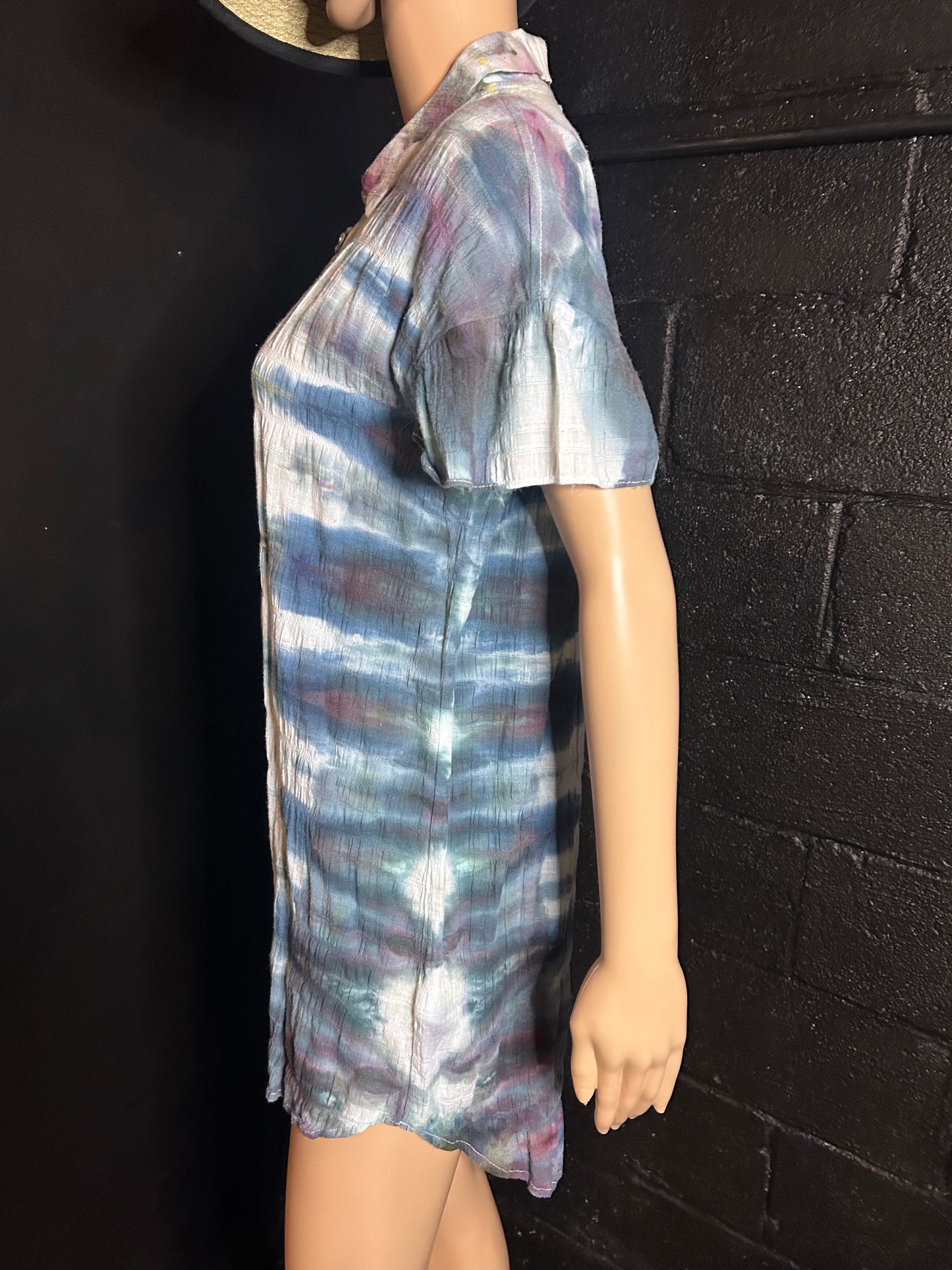 Adult Medium Shirt/Dress