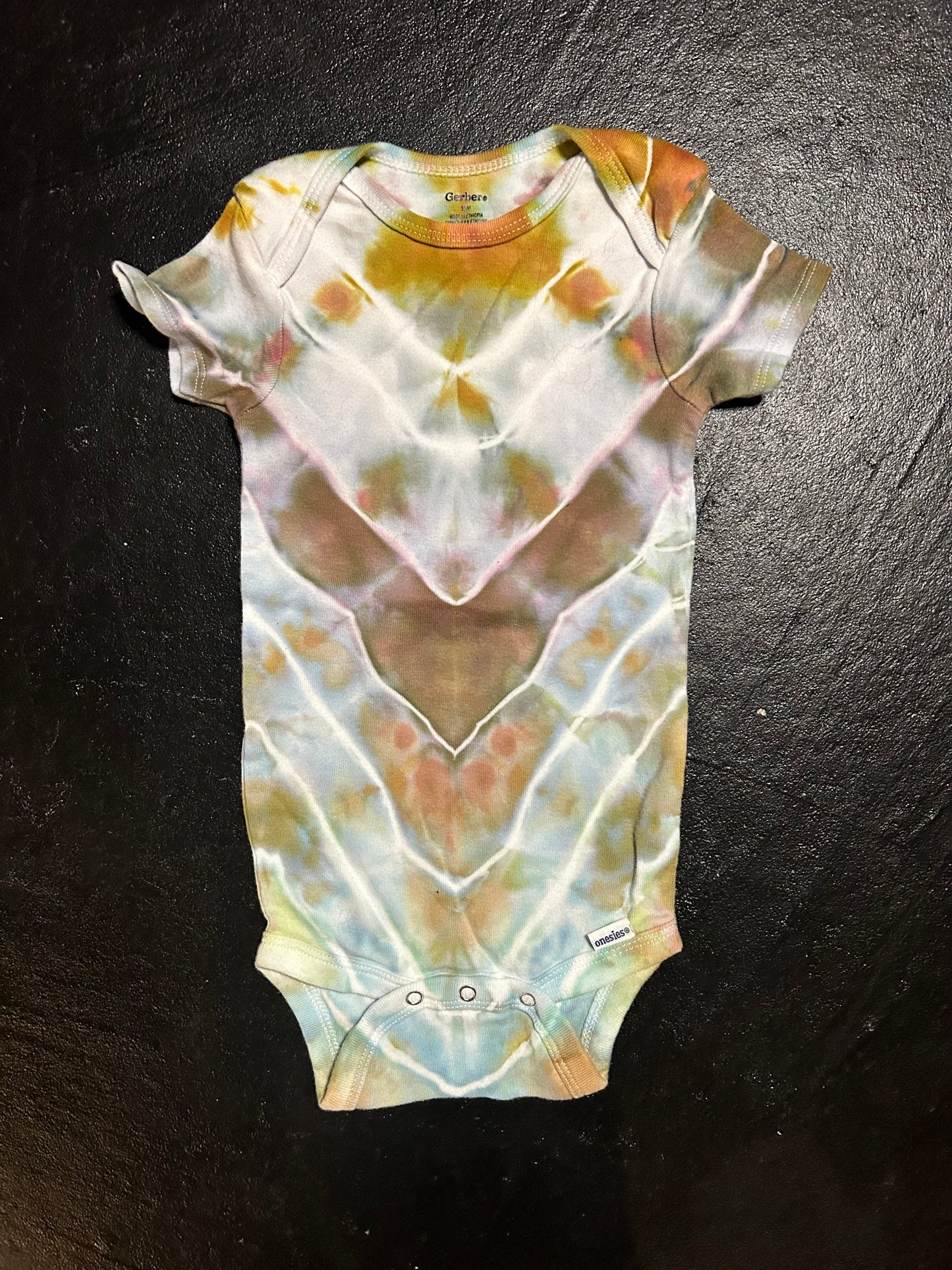 Infant 18M Onesie