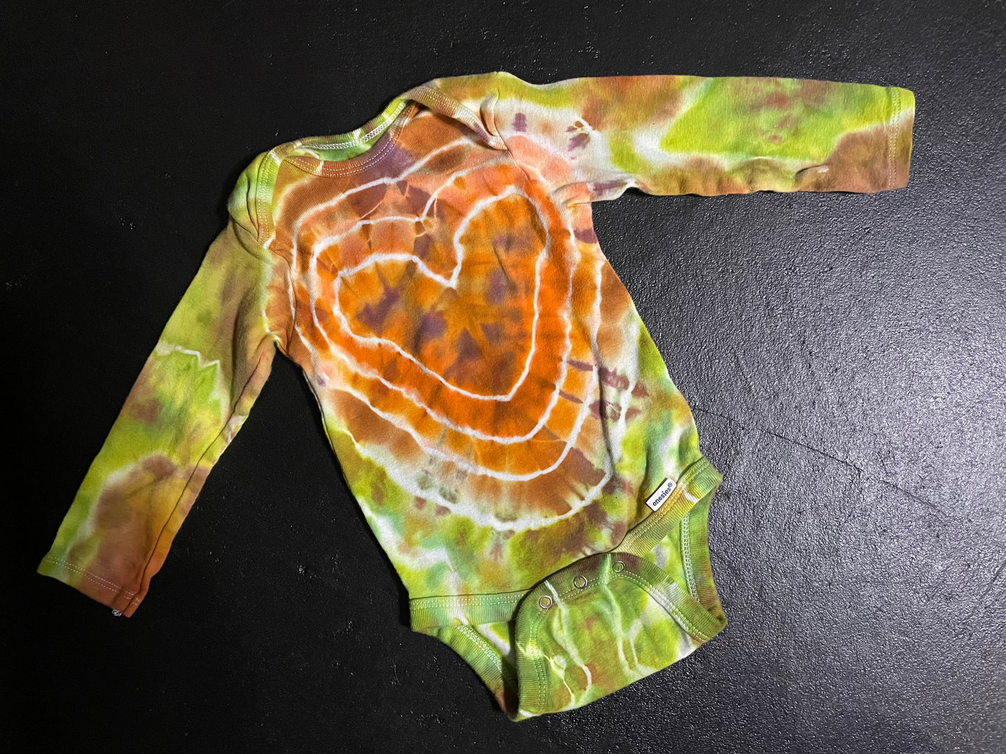 Infant 18M Long Sleeve Onesie