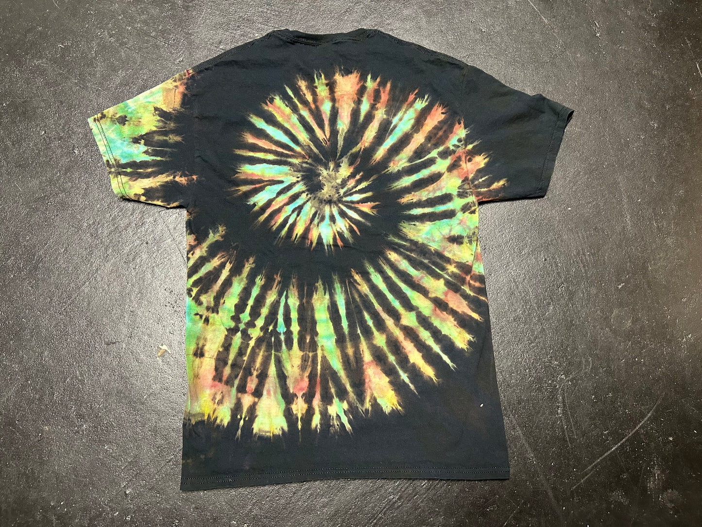 Adult Medium T-shirt Reverse